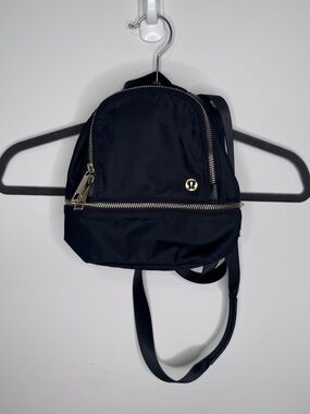 Lululemon City Adventurer Convertible Backpack *Micro 3L in Black/Gold